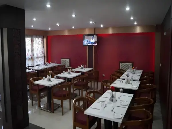 Hotel Appolo 4